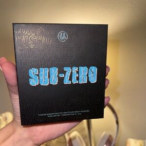 BH Cosmetics Sub Zero Palette